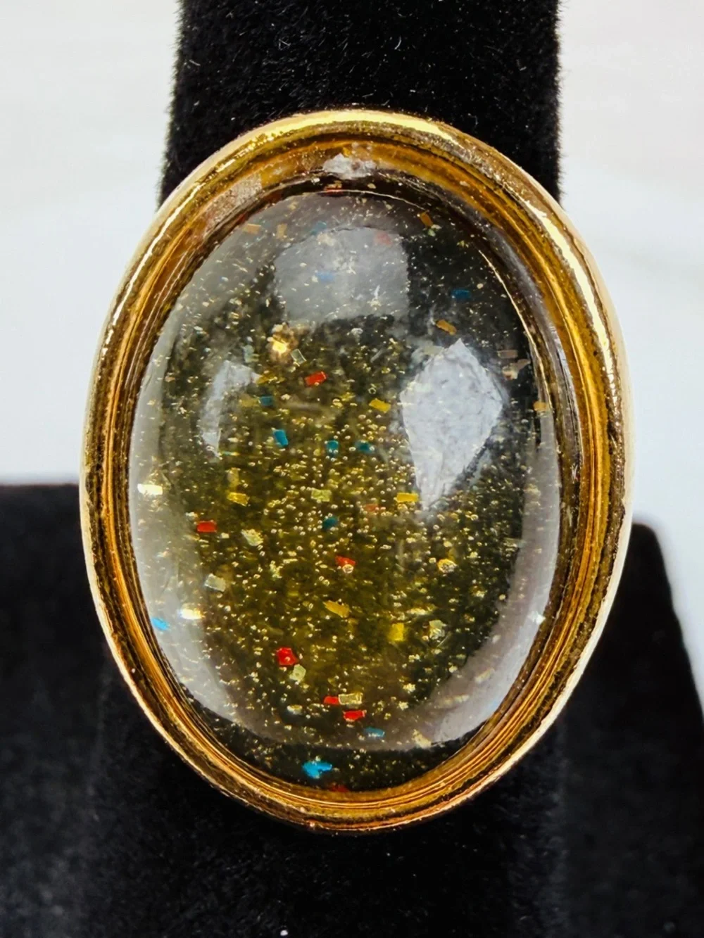 Elegant Goldtone raised Oval Ring size 4 when closed adjustable